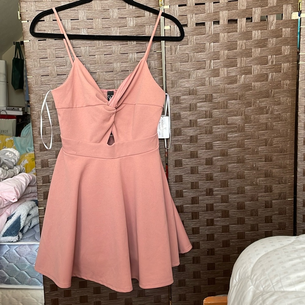 Dusty Pink Sweetheart Dress (NWT)